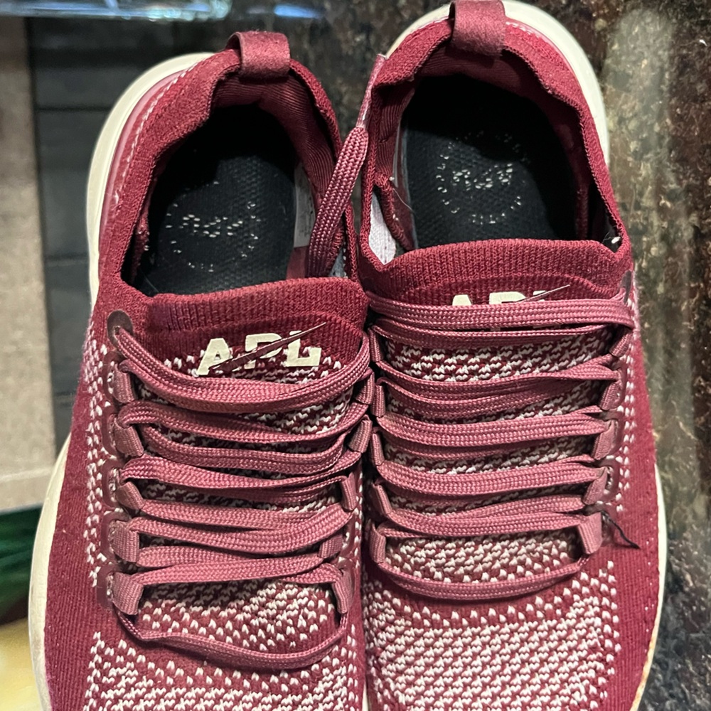 APL Techloom Breeze Burgundy Sneakers - Picture 6 of 8